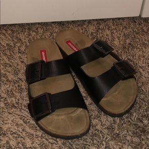Black unionbay sandals